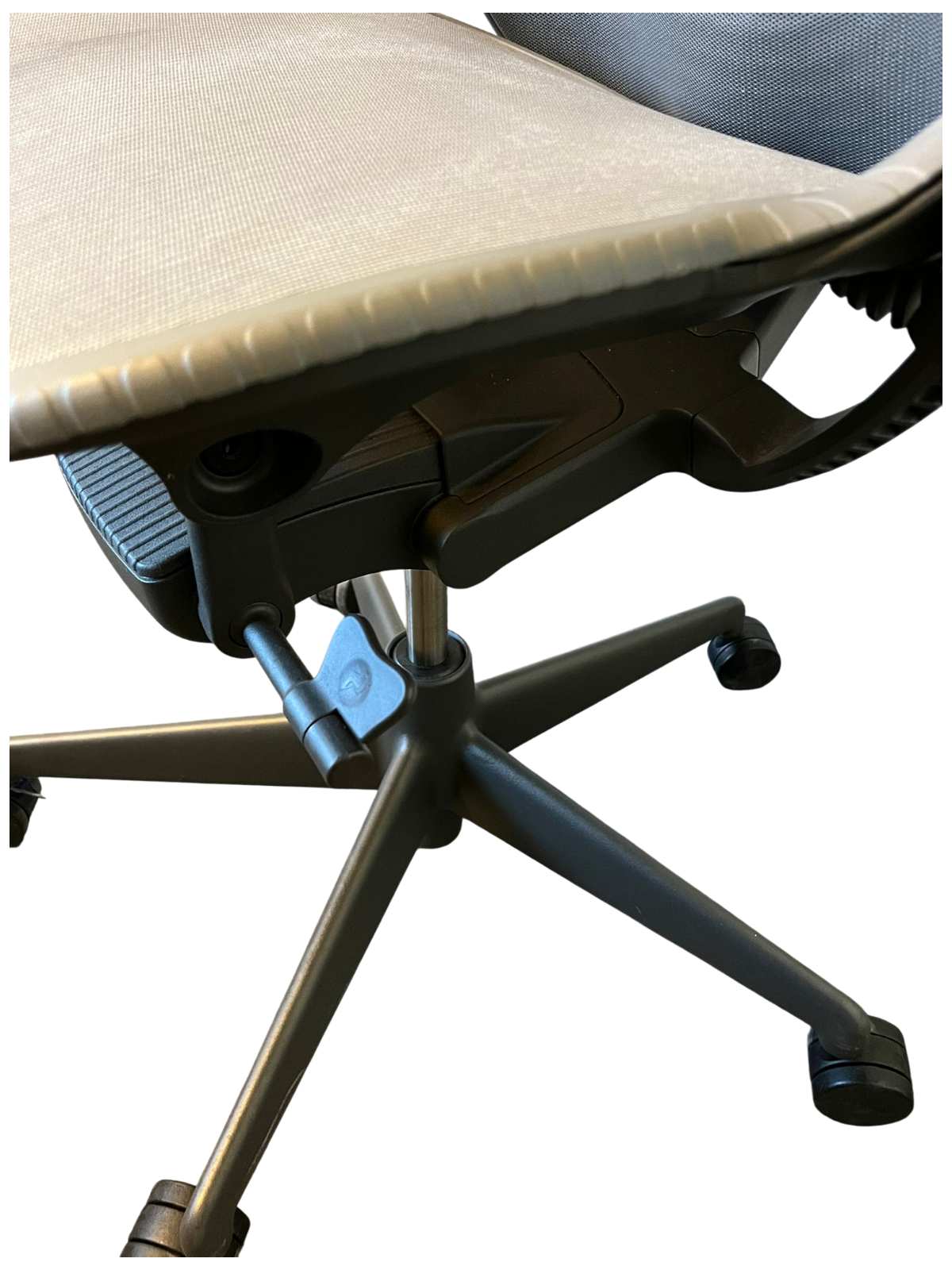 Herman Miller Mirra 2 Grey Butterfly (B-Grade)